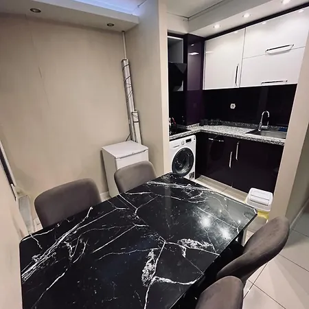 Best Central Apartment شقة *